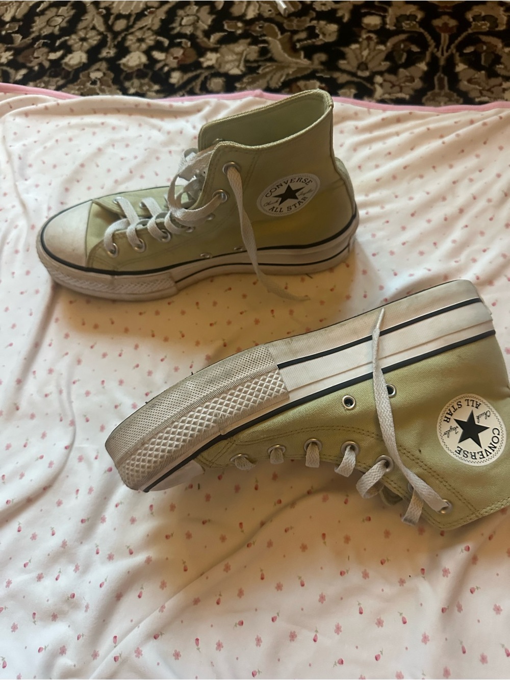 Converse Kids High-Top Sneakers in Light Green